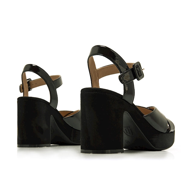 SANDALIA 50655 CHAROL NEGRO